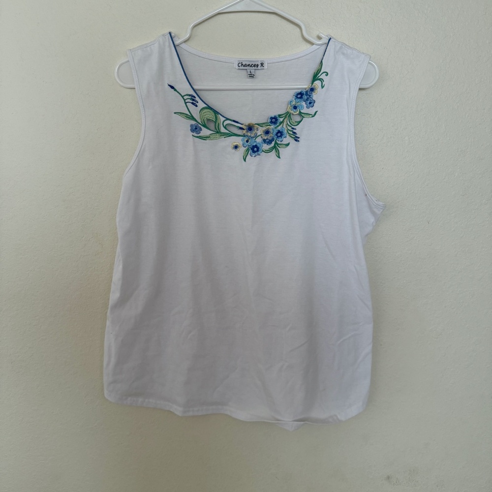 Chances R - White with Plant Design Collar Tank Top - Large